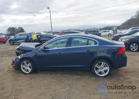2014 Volvo S60 T5 z USA, uszkodzony, nr VIN YV1612FS5E2271329
